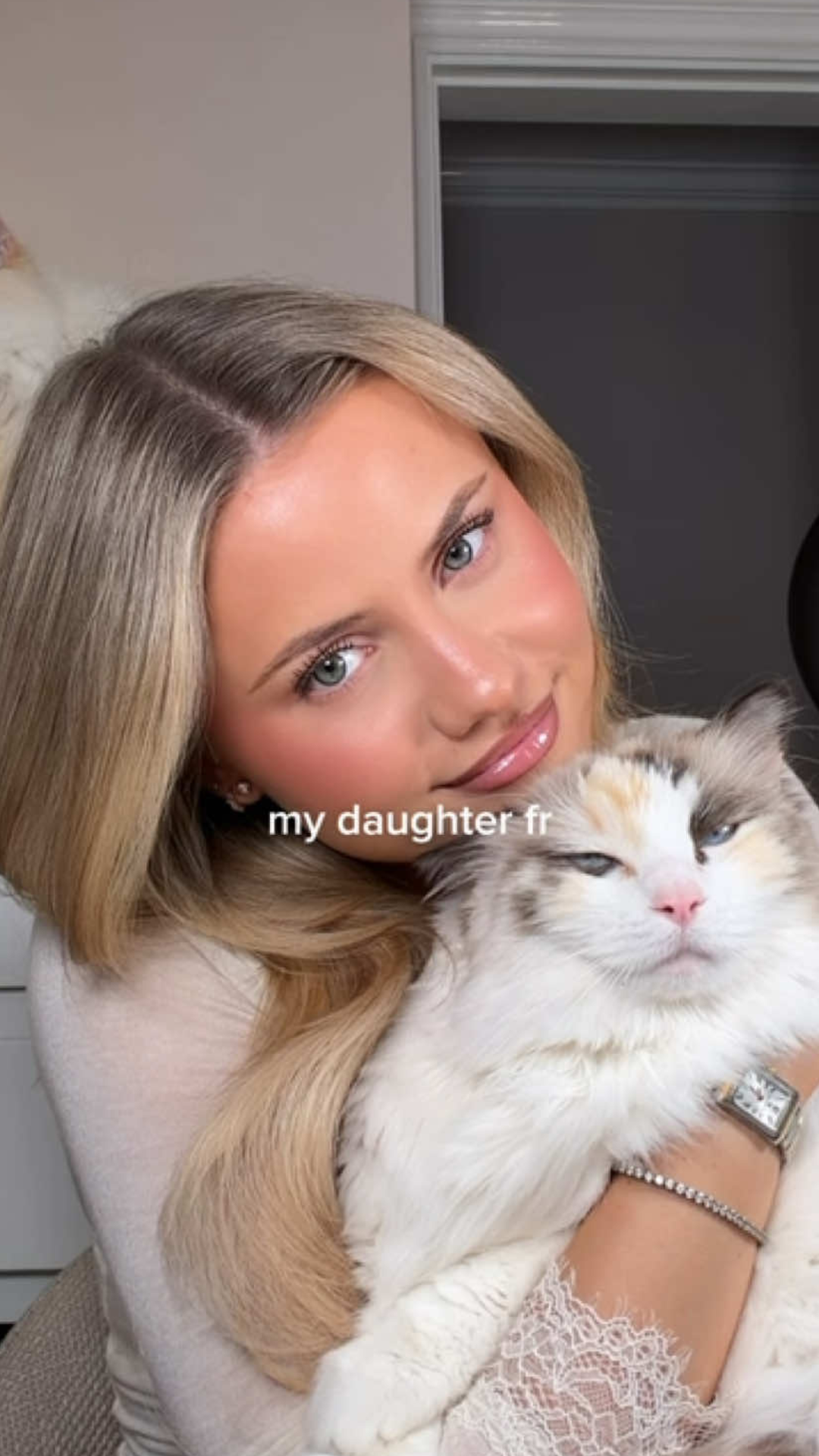 The unexpected ragdoll cat behavior happening in the background