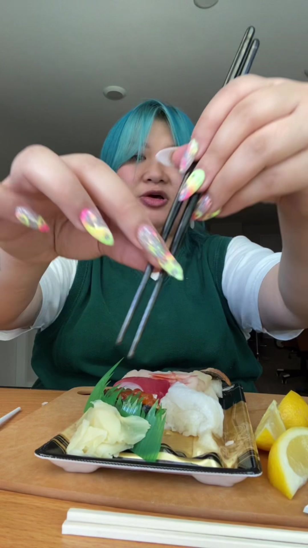 How to use chopsticks properly. It’s not all the same!