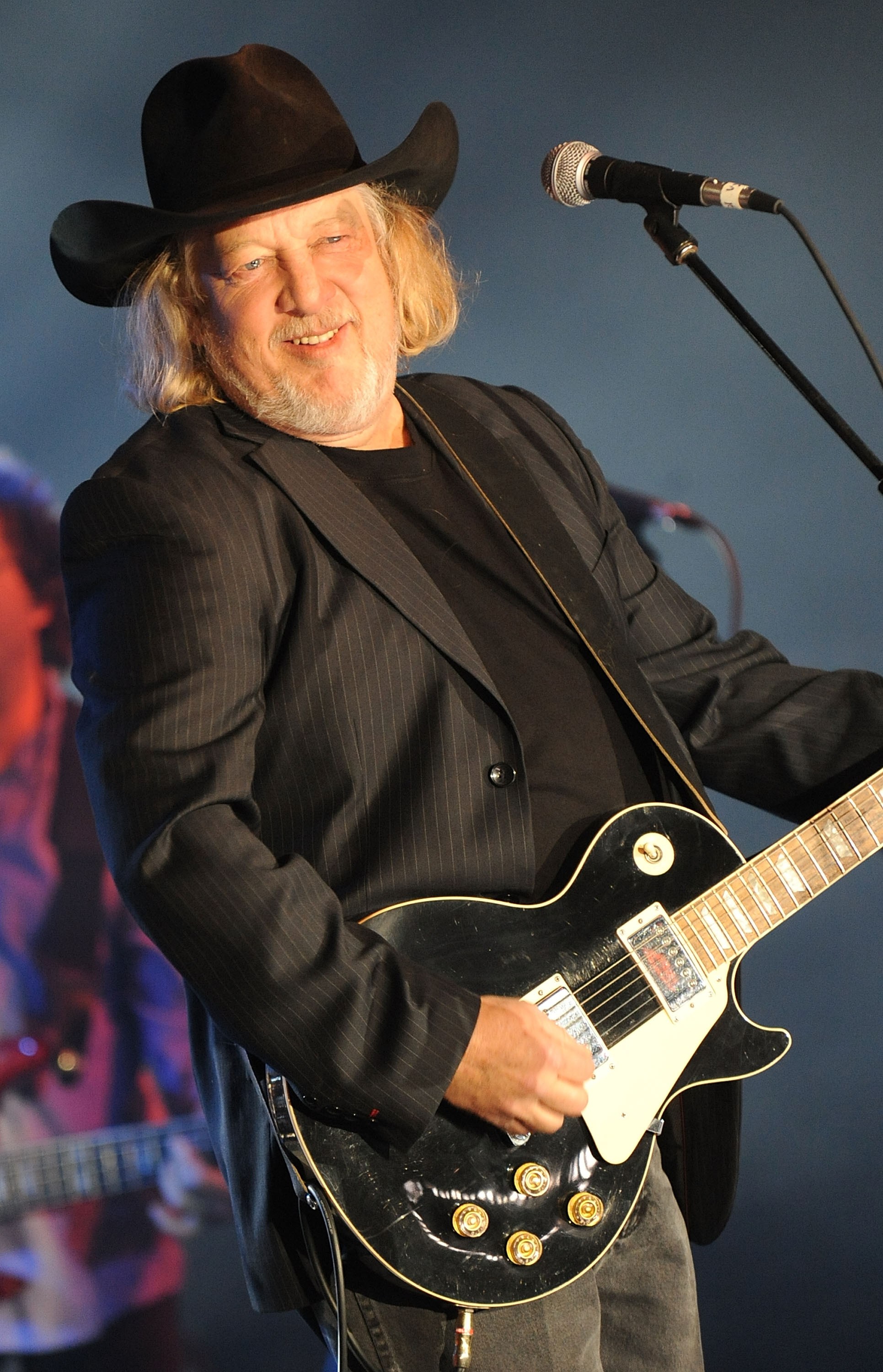 John Anderson, country music legend, dead at 71 — days after attending ...