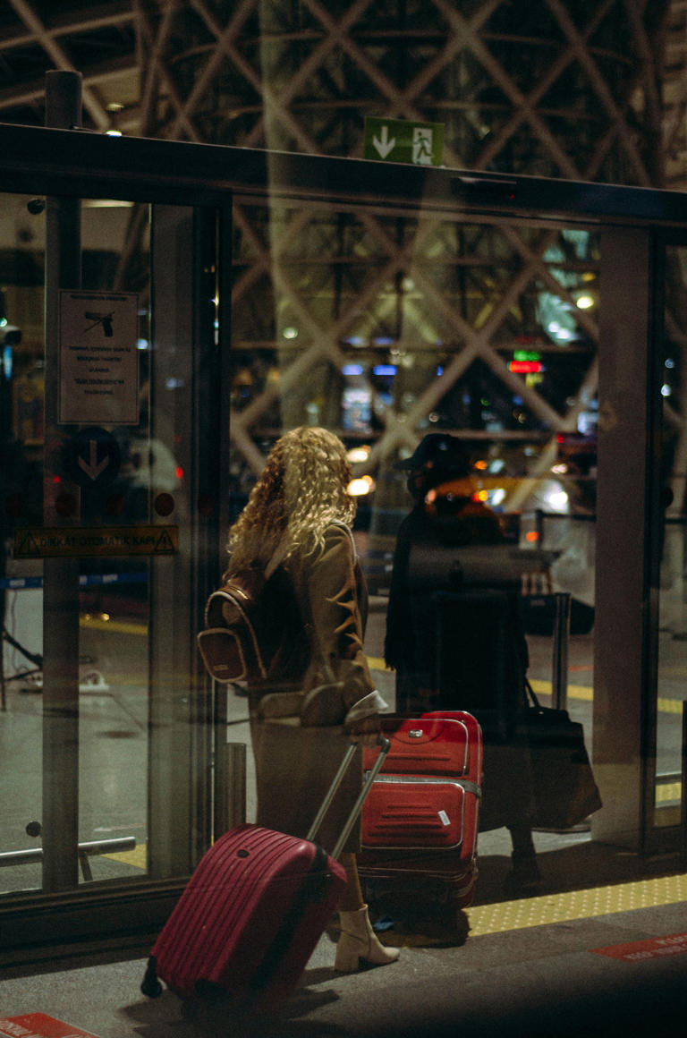 The golden rules of airplane etiquette—because we have simply seen enough