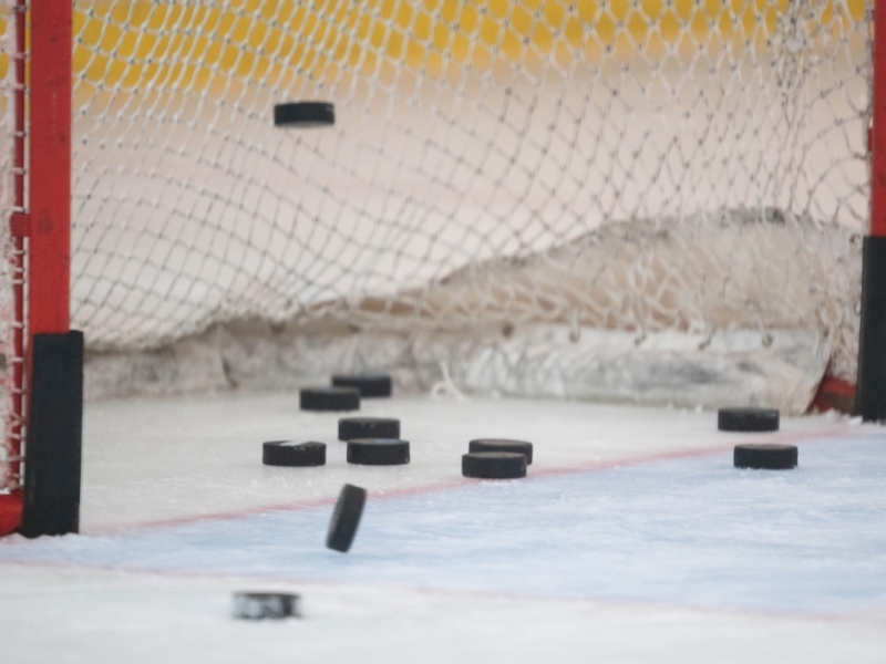 NHL: Carolina Hurricanes reisen zum Duell mit Edmonton Oilers