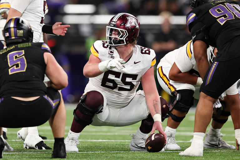 Carolina Panthers 2027 NFL draft prospect profile: Greg Johnson