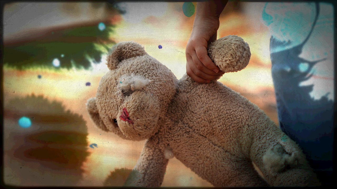 How social worker burnout, turnover affects kids in care