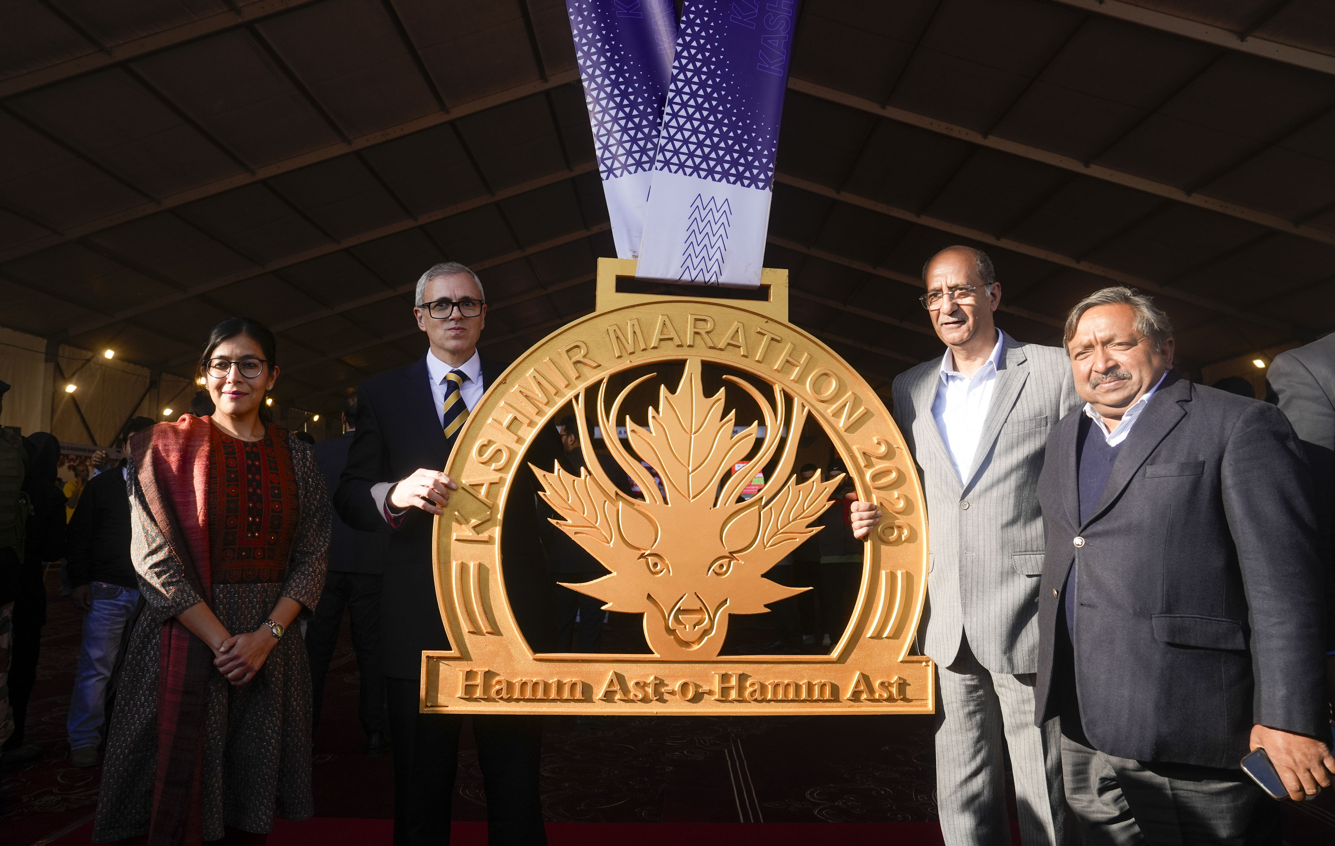 Omar Abdullah invites athletes from across nation to Kashmir Marathon ...
