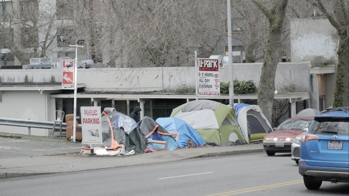 Illinois quick hits: Taxpayers fund $6.2M young adult homeless shelter