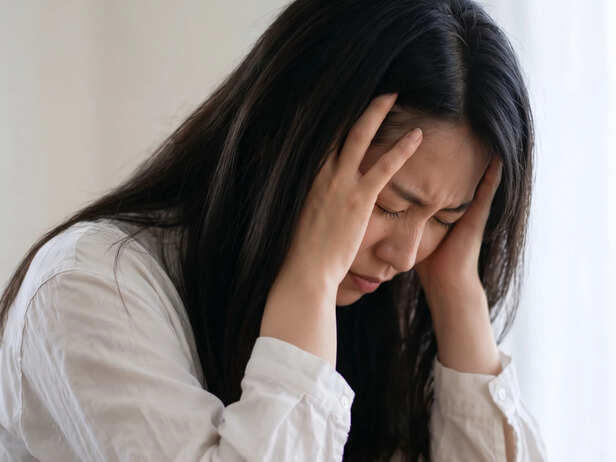 Why does jet lag affect some travellers more than others?