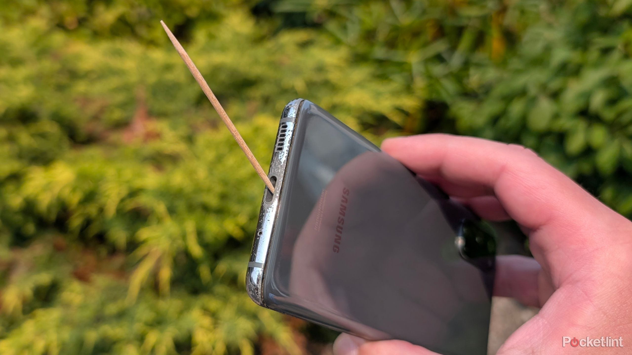 This USB-C flaw broke my phone, don't let it happen to you