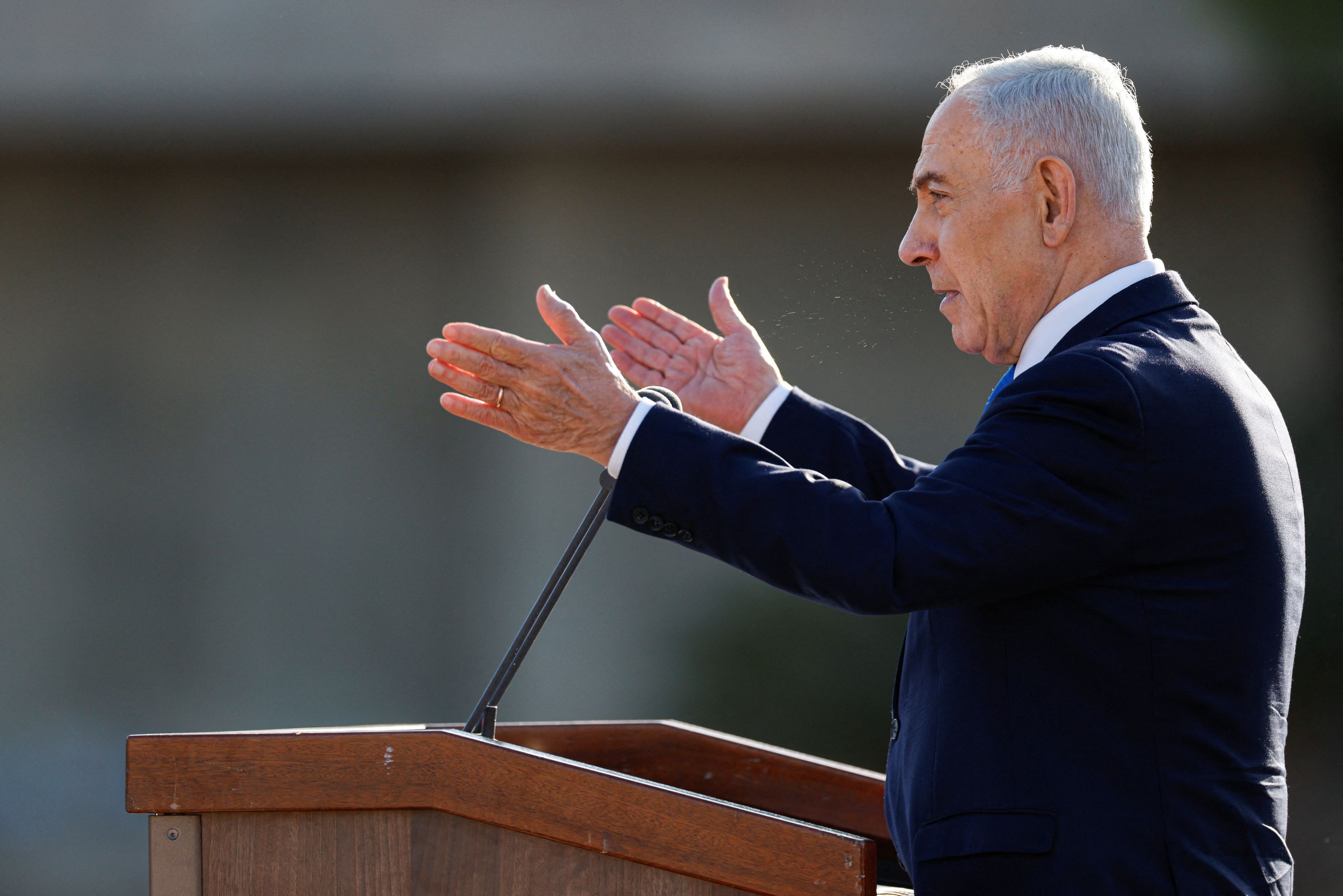 Netanyahu says US and Israel must topple Iranian regime