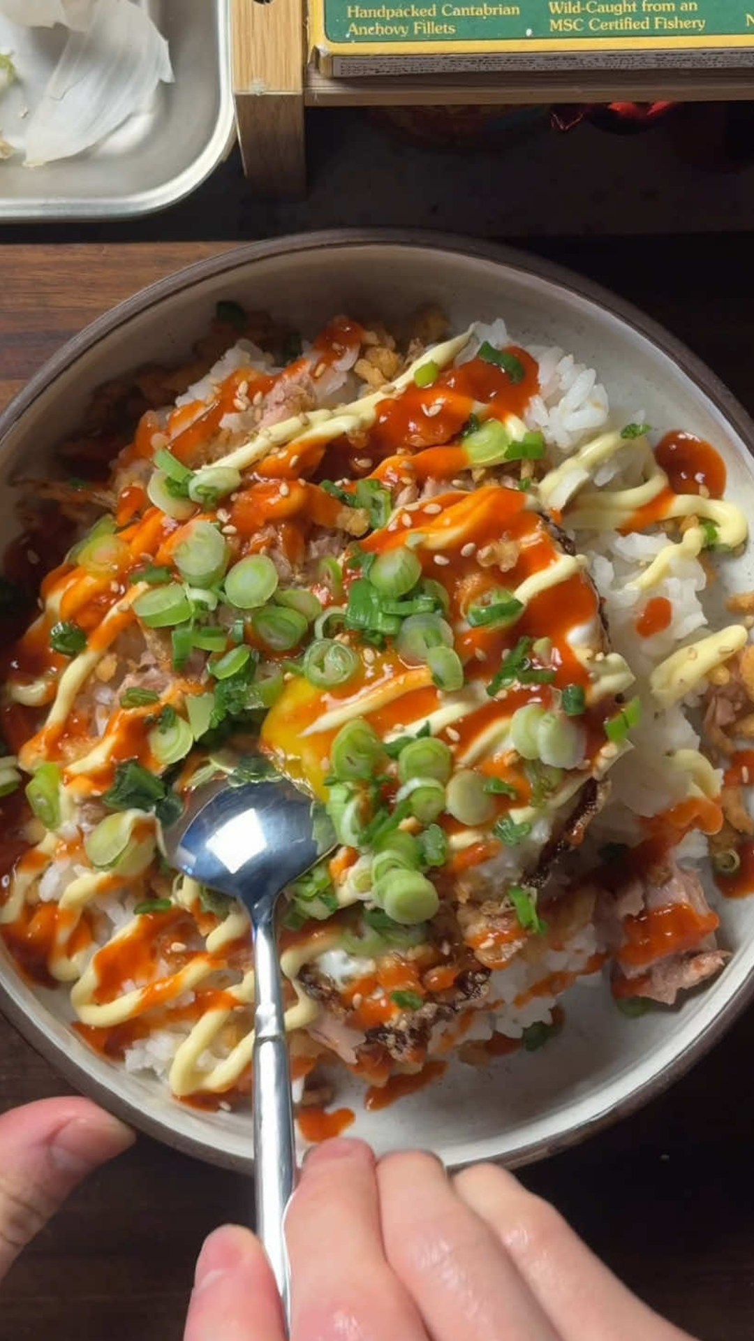 Spicy tuna rice bowl made in minutes