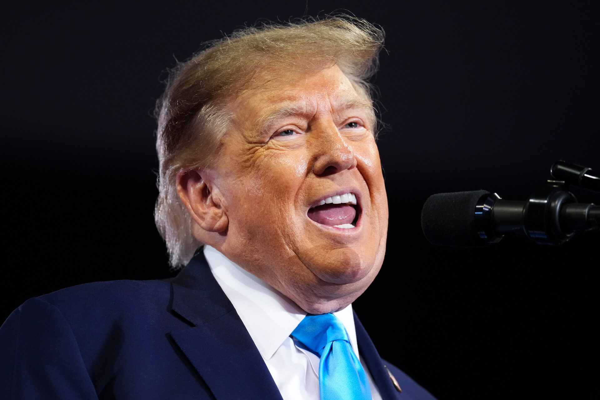 Trump critique violemment Trudeau et le système de santé canadien