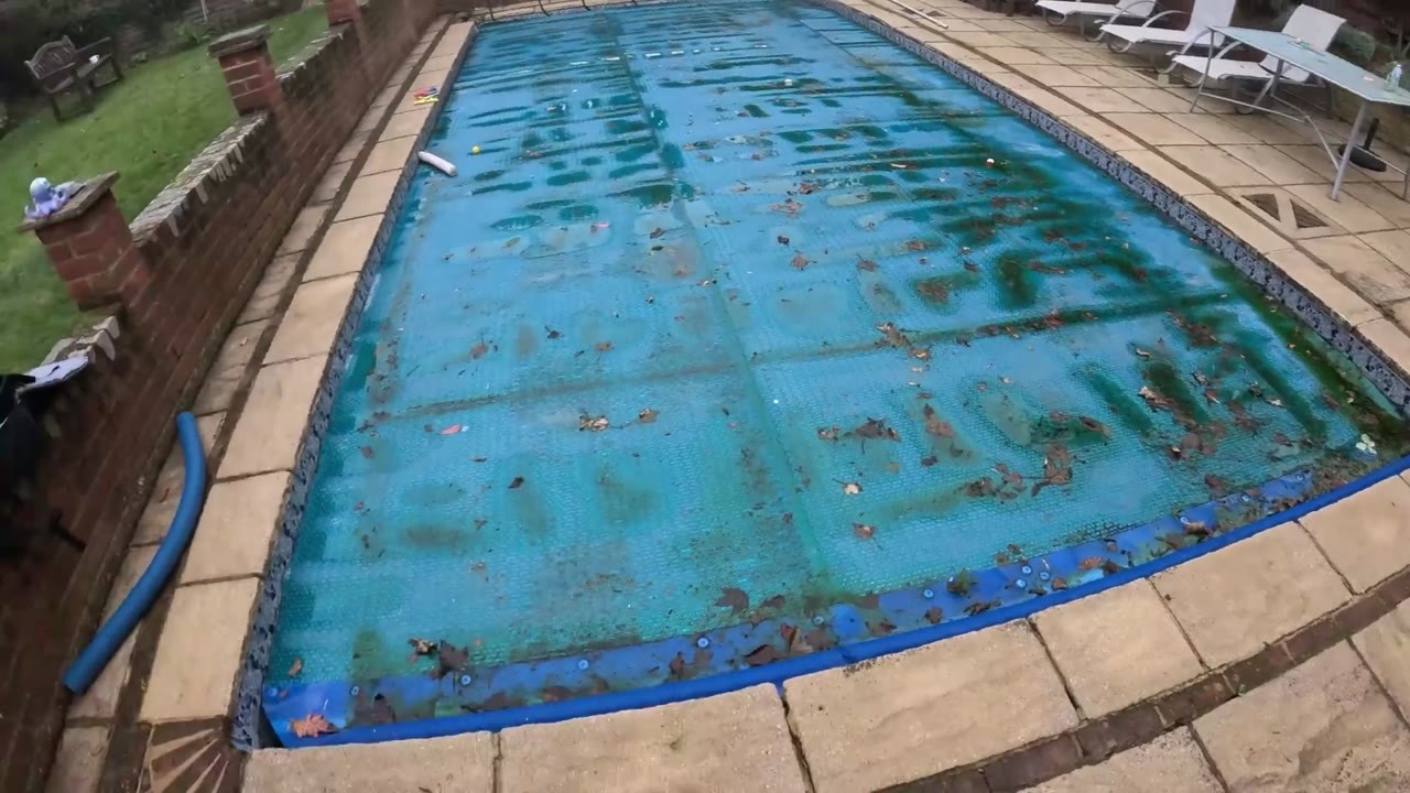 Pool crew finds orange stains on new coping stones