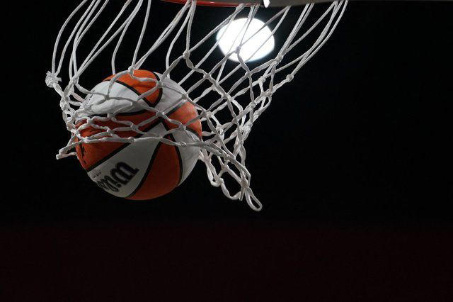 Reese shines again as Dream down Valkyries to lead WNBA Finals