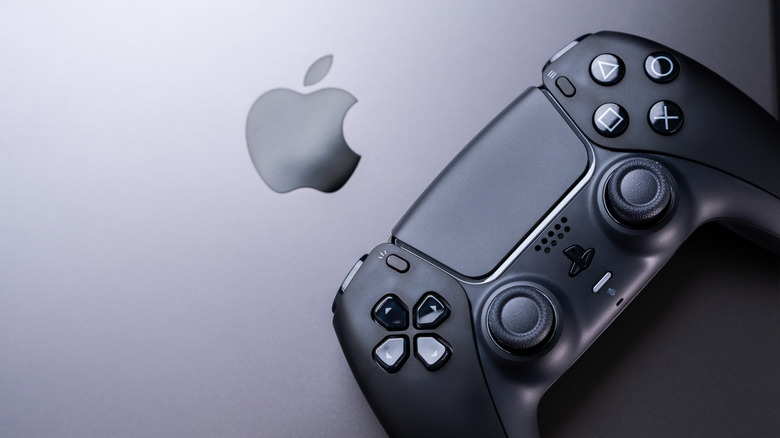Which AMD GPU is equivalent to the Apple M5?