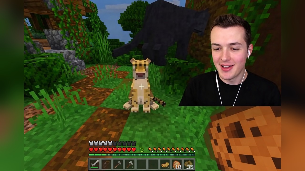 BeckBroJack tames monkeys, tigers and crocodiles on Minecraft jungle island