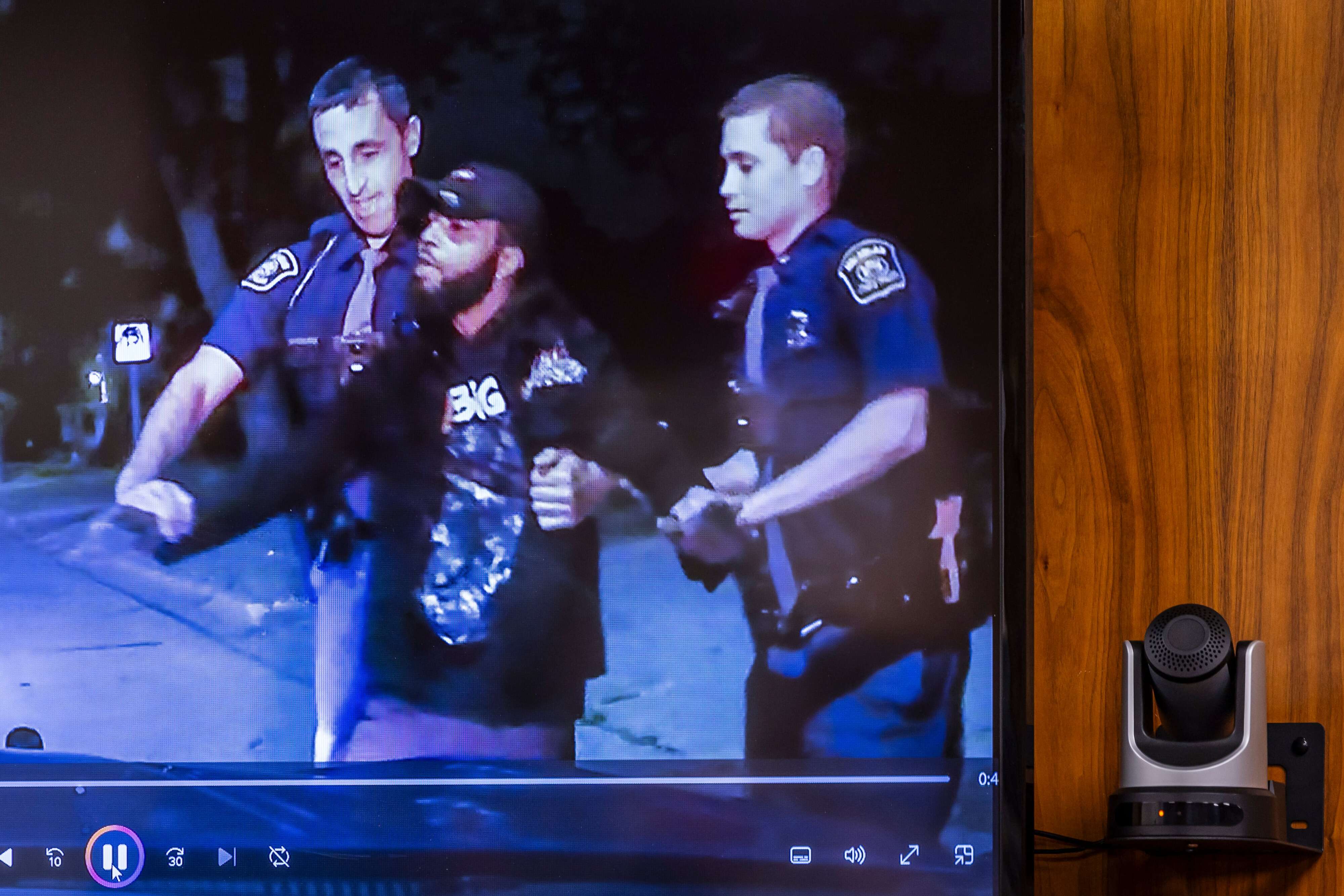 Man testifies Michigan State Police trooper tackled, punched him ...