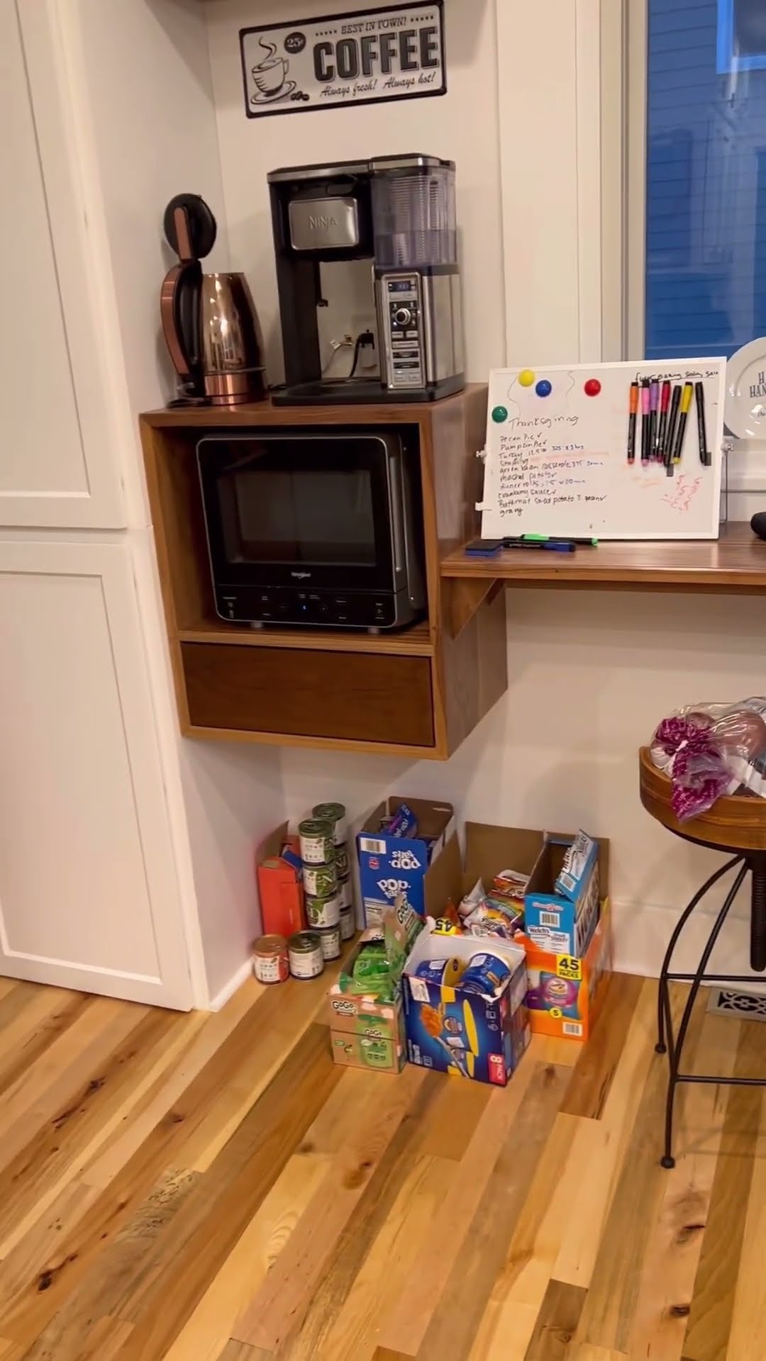 Amazing kitchen renovation - completed in 7 days! #diy #woodworking # ...