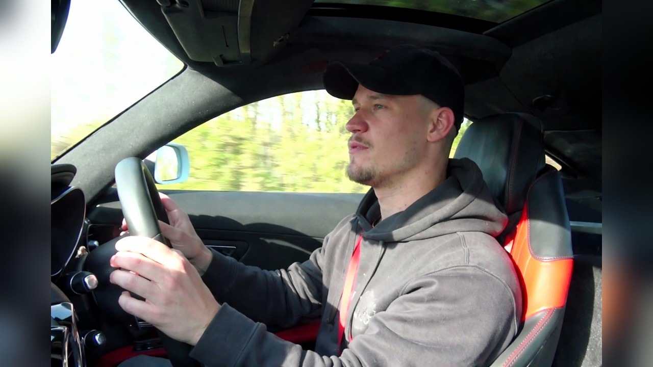 Mercedes AMG GTS vs Lamborghini Gallardo LP560-4: The buying choice