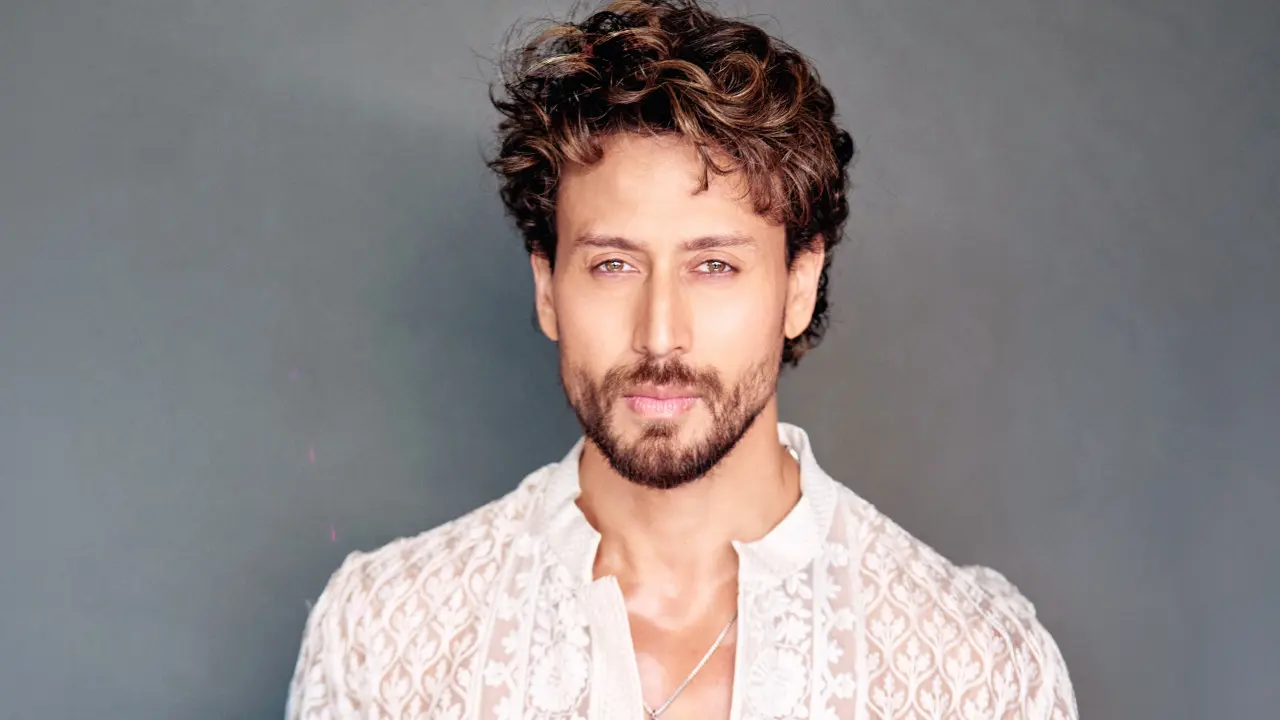 Tiger Shroff sustains gunpowder burn marks after firing incident ...