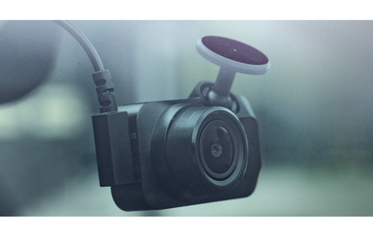 Garmin's compact dash cam Mini 3 is now under $100 on Amazon