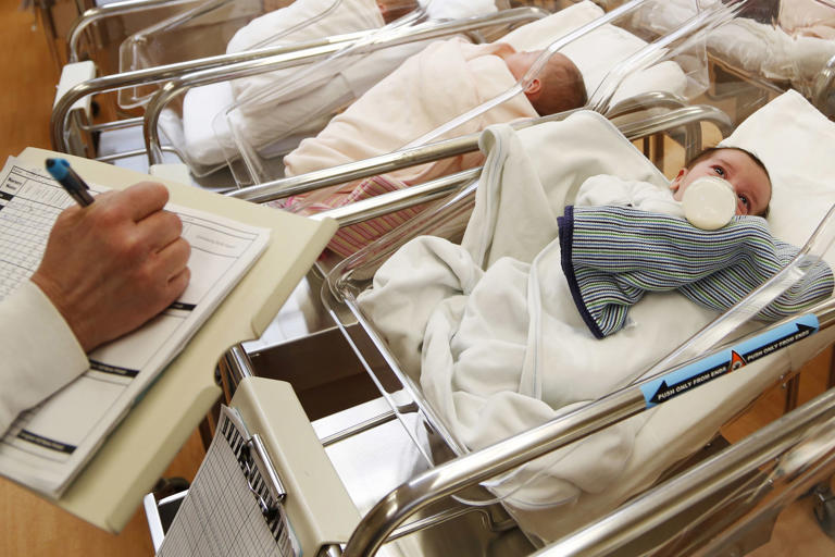 US fertility rate finds a new basement: CDC