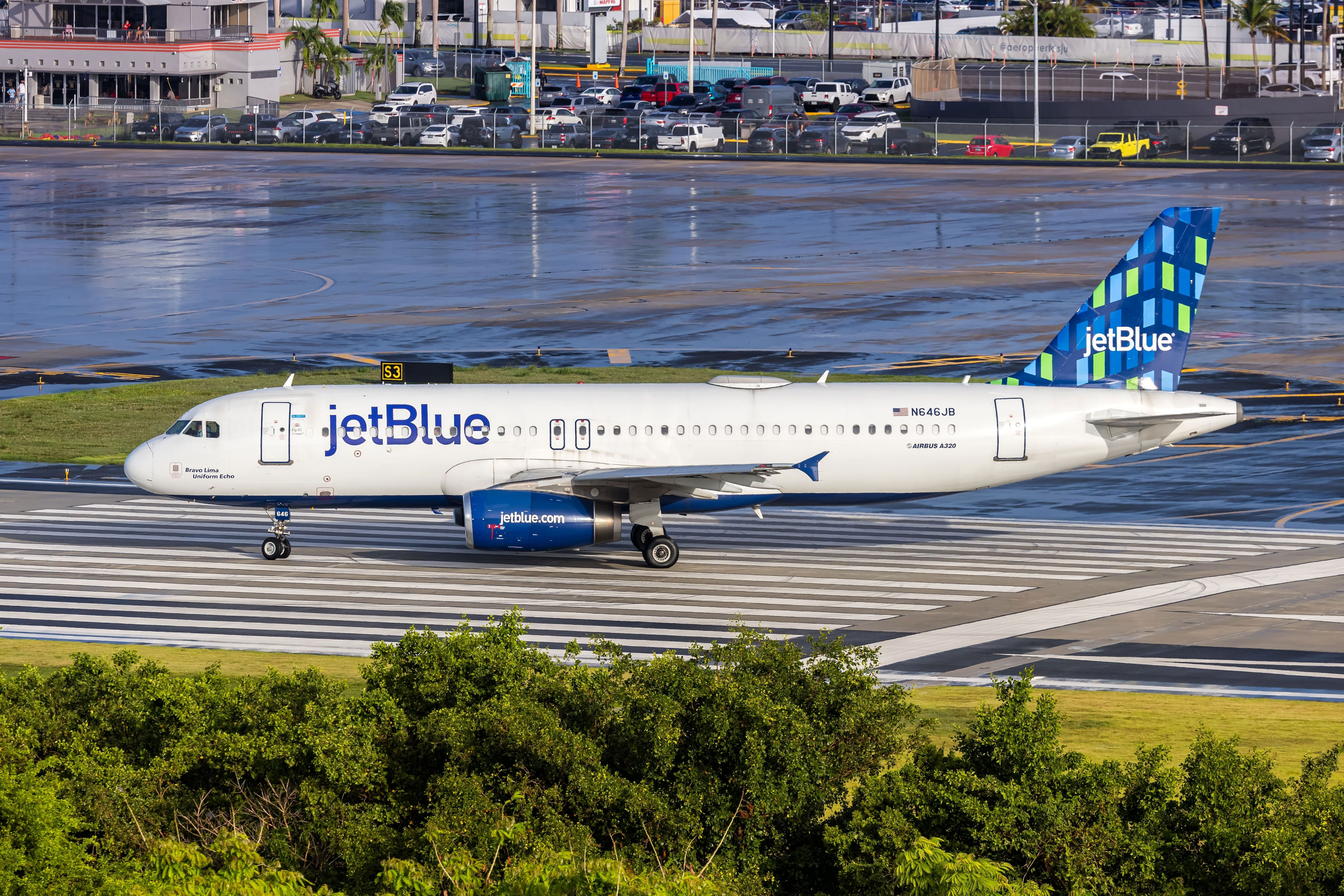 JetBlue officially adds first-ever child-free round-trip to US snowbird ...