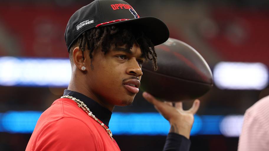 The Texans are getting a ready Tank Dell ahead of Battle Red Sunday ...