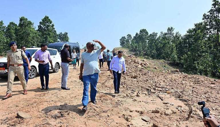 CM inspects Kasmar-Baralanga Road, reviews Sewati Valley route