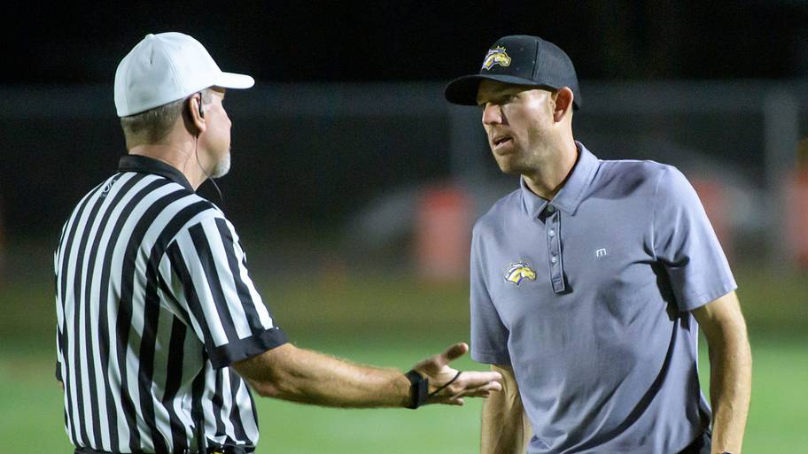 Former Chicago Bears kicker Robbie Gould resigns as St. Viator football ...