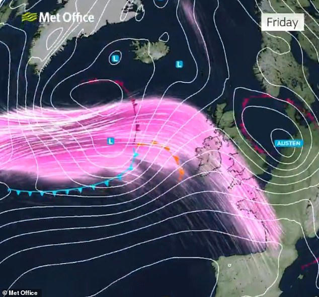 Met Office issues wind warning for London as Storm Austen to batter ...