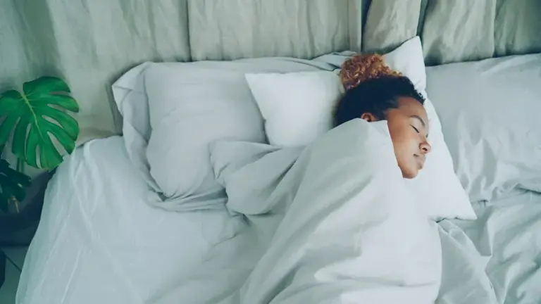 Sleep researchers on bedroom temperature, light and noise levels