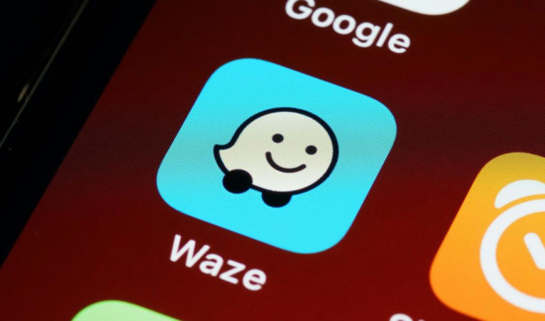 PM Anwar: Malaysia considering total ban on Waze