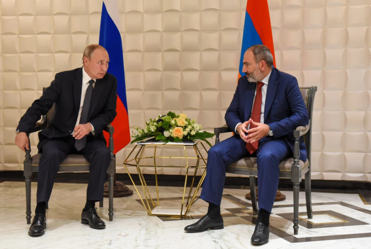 Putin’s own officer turns on him to help kill 300 Russian troops