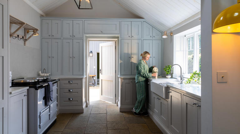 The cabinet alternative that'll give your long and narrow kitchen an ...