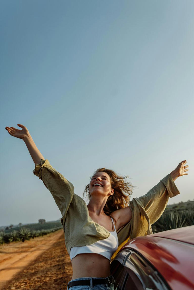8 unexpected perks of being single again in your 40s