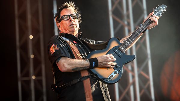 Sorge um Noodles: The Offspring-Musiker hat ernstes gesundheitliches ...