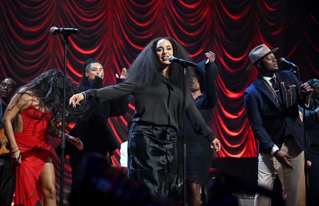 Mark Ronson celebrates Amy Winehouse at 'Back to Black 20' tribute show