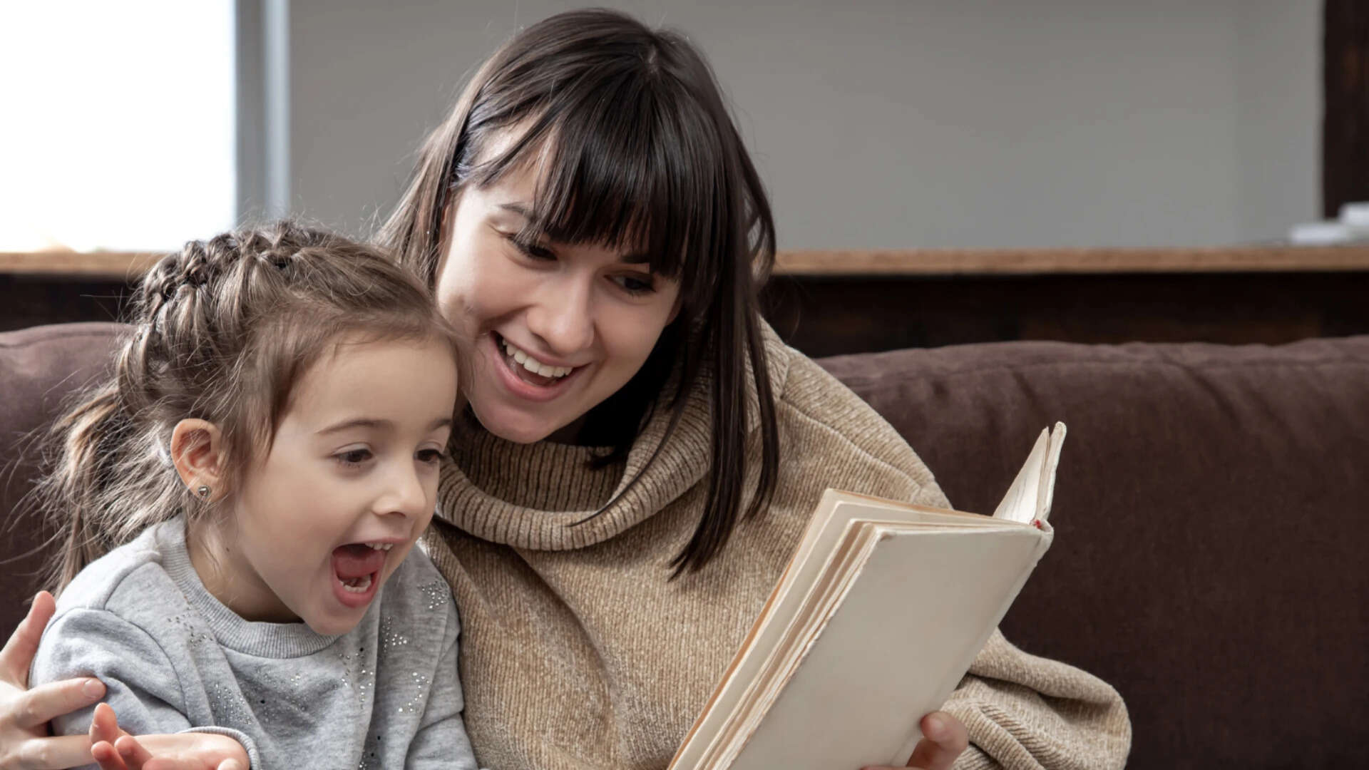 Books or videos? What researchers found inside a toddler’s brain may ...