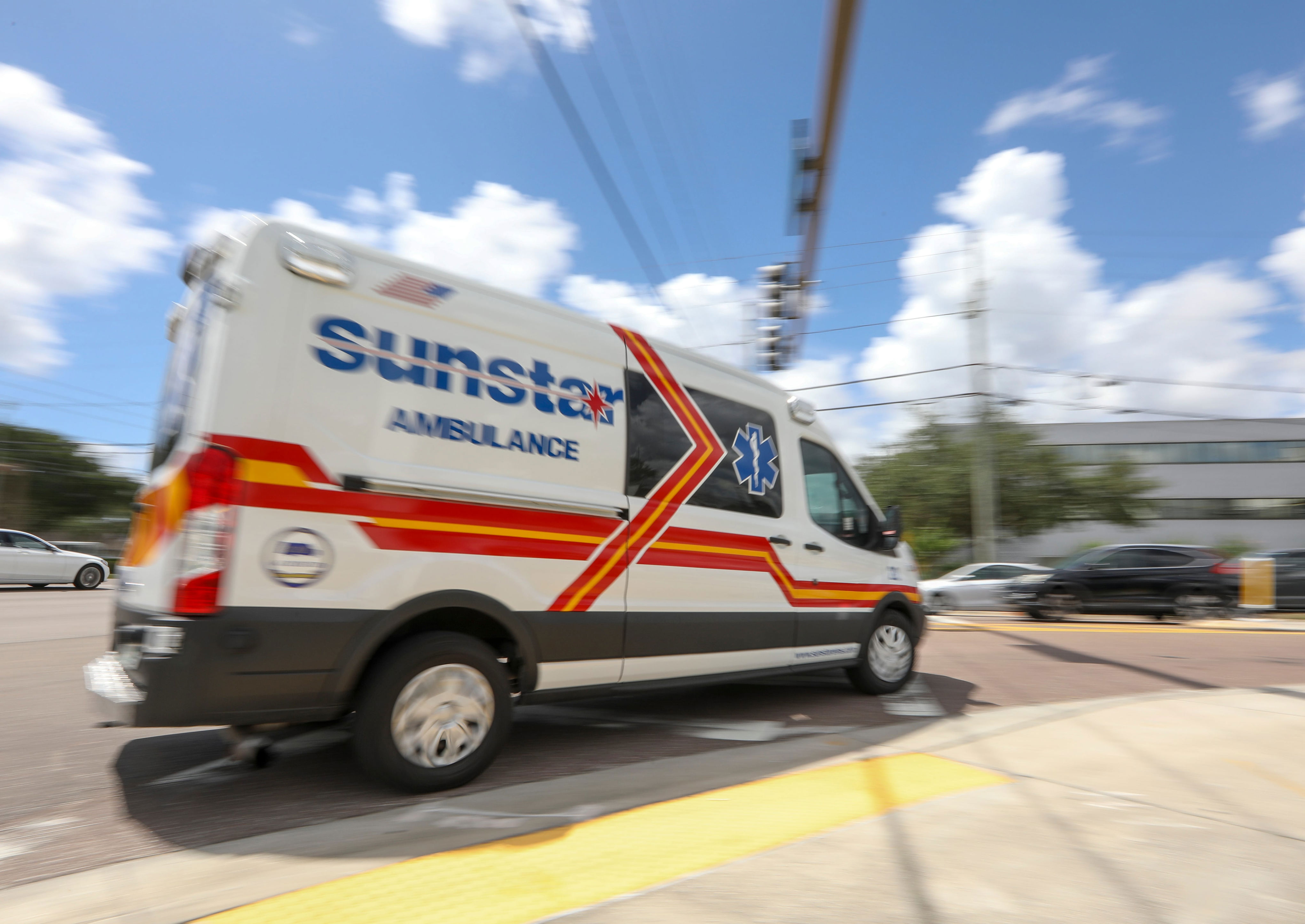 7 students taken to hospital after Pinellas school bus hits traffic ...