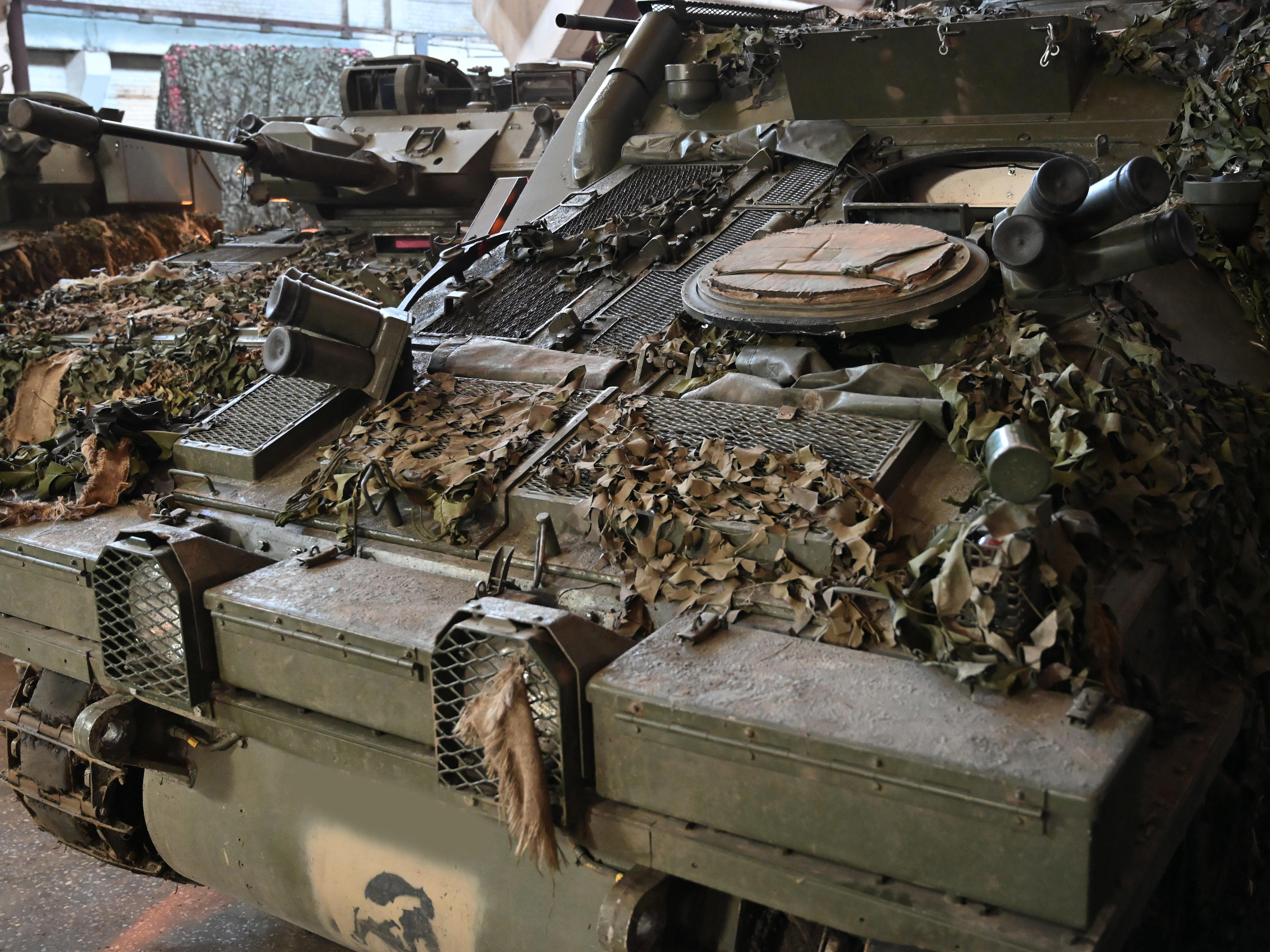 Ukraine's new armored assaults show the tank isn't dead, but the rules ...