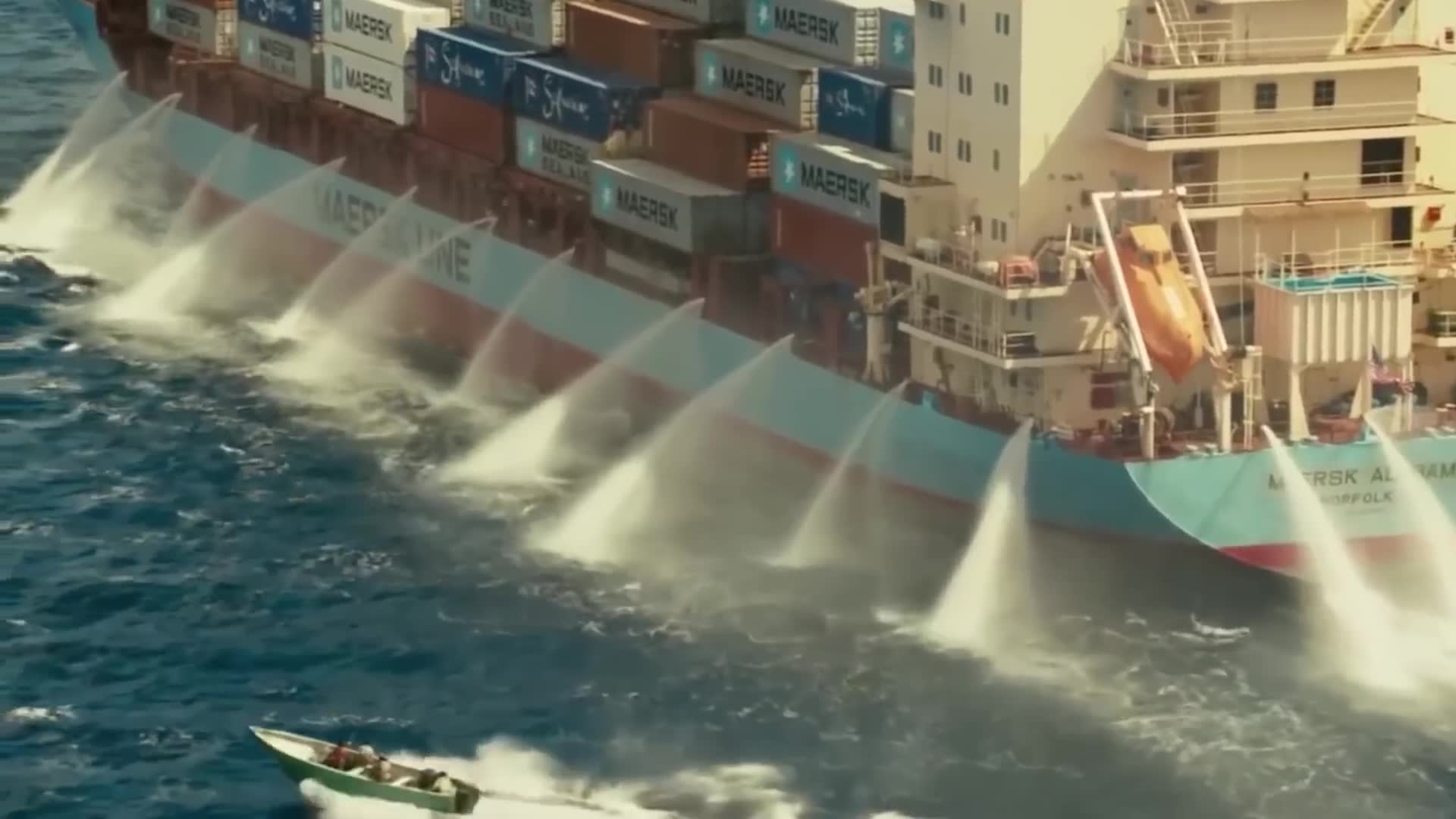 When Somali pirates met an armed merchant crew