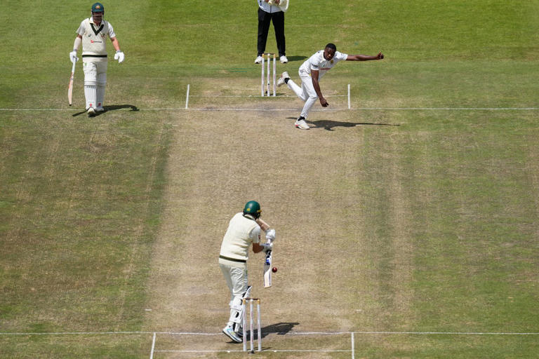 South Africa storms back to beat Australia by an innings and level the ...