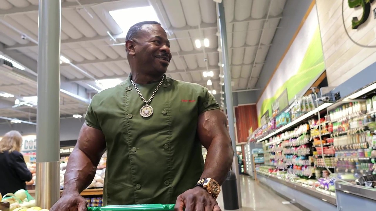 Kali Muscle cooks watermelon with ChefRush on day 10 (part 3)