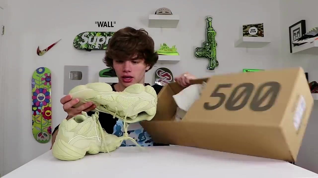 Connor opens two SNKRFLEA streetwear mystery boxes