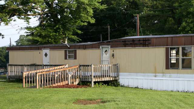 'Horrified': Missouri renter gutted by $300 electricity bill for mobile ...