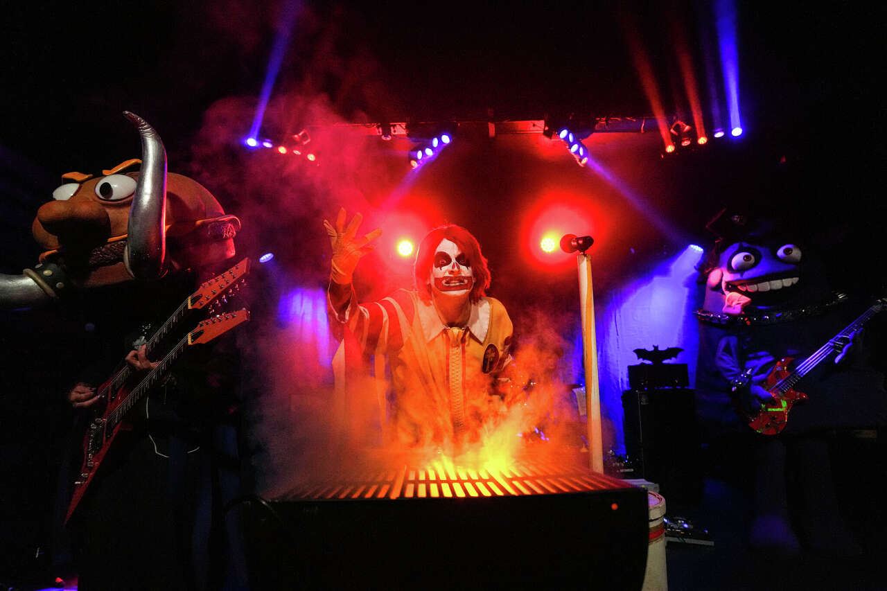 Photos: Mac Sabbath brings fast-food parody to Austin, pays homage to ...