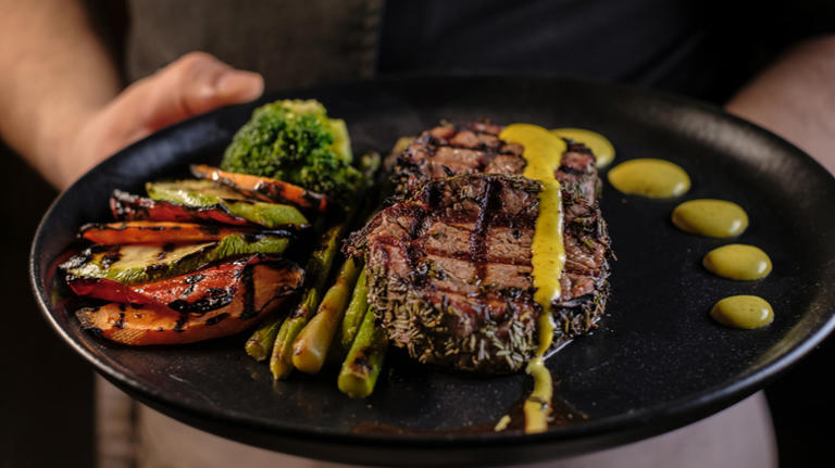 11 celebrity chef tips for making gorgeous steak dinners