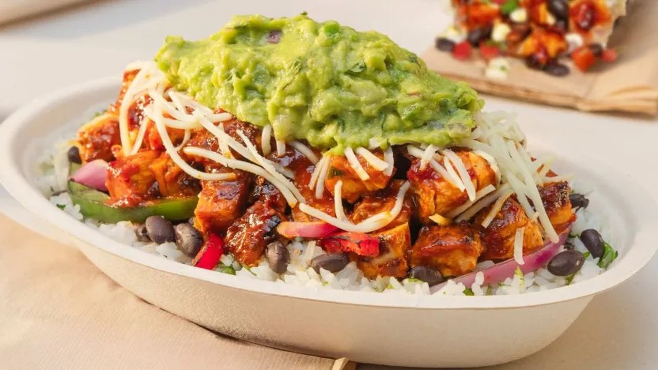 How a few food suppliers make restaurant menus look and taste alike