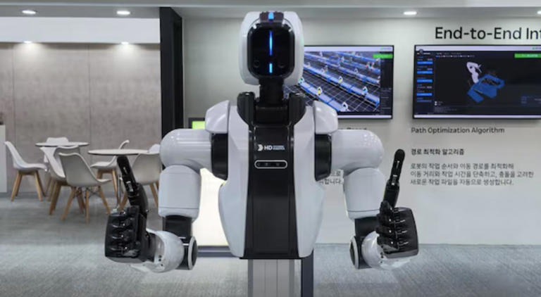 In-house robot brain: HD Hyundai debuts dual-arm physical AI platform ...