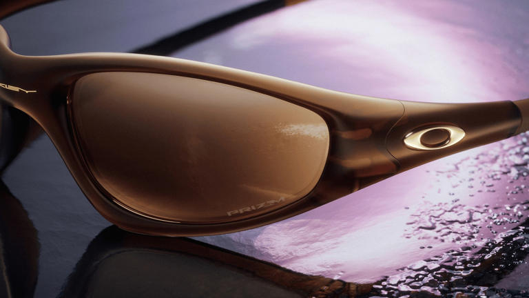 Today in gear: Oakley remasters a pair of iconic ’90s shades in a cool ...