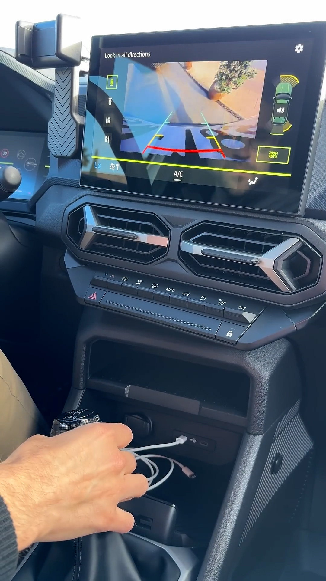 Dacia Duster offers adjustable parking warning sounds